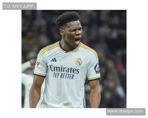 楚阿梅尼的成长之路与未来展望：从天才少年到足球巨星的蜕变历程