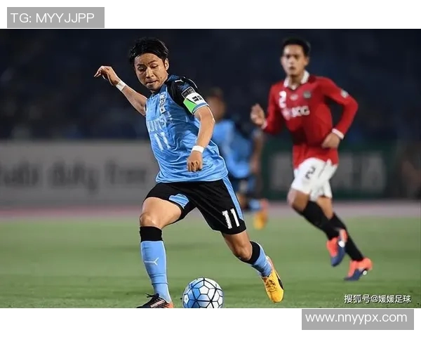 磐田喜悦与大阪樱花花的激烈对决展现足球魅力与团队精神