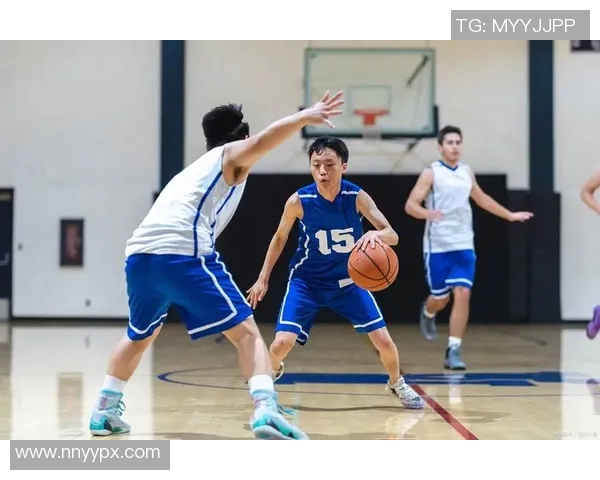 陶汉林的篮球之路：从青涩少年到职业明星的成长历程与奋斗故事