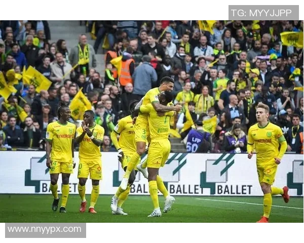 南特队迎战巴黎圣日耳曼队期待一场精彩的法甲对决与激情碰撞